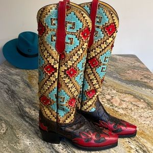 KURTMAN Handmade leather boots very unique